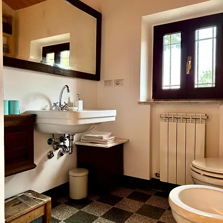 Casa Ancarano Historic Panoramic Position Sea 3km 4-8pers Ferienhaus *